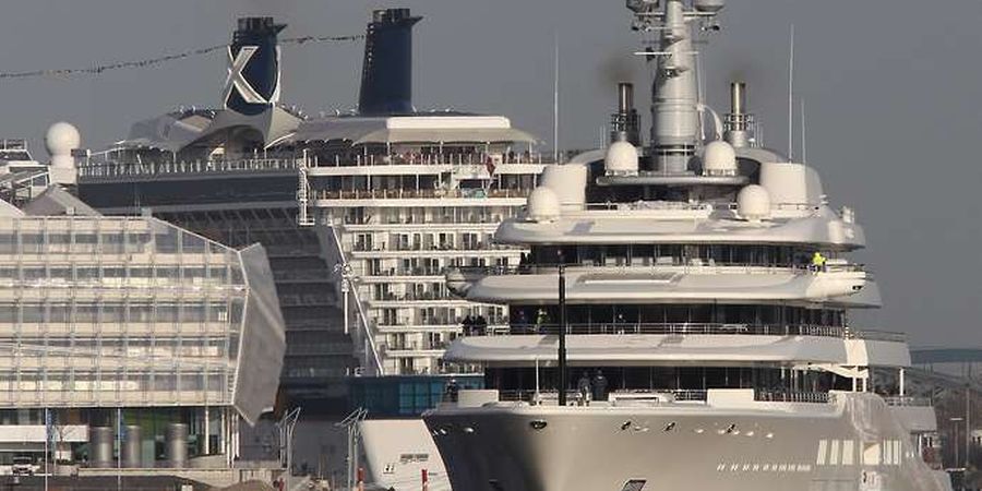 Abramovich Punya Roket Di Yacht Super Mewahnya