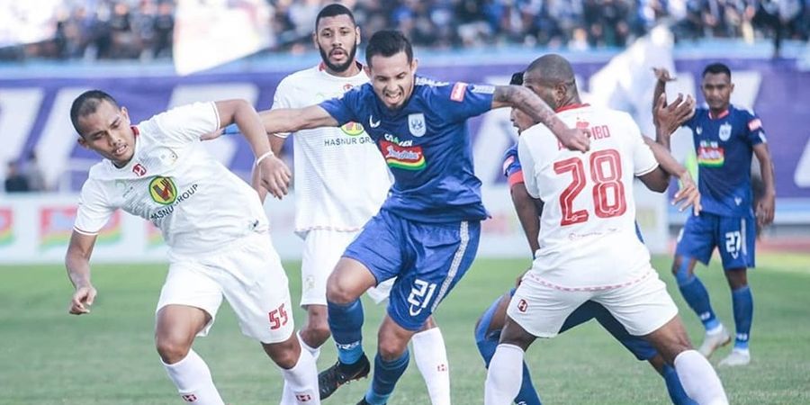 PSIS Vs Persib - Pemain Mahesa Jenar Dikartu Merah, Babak Pertama Tanpa Gol