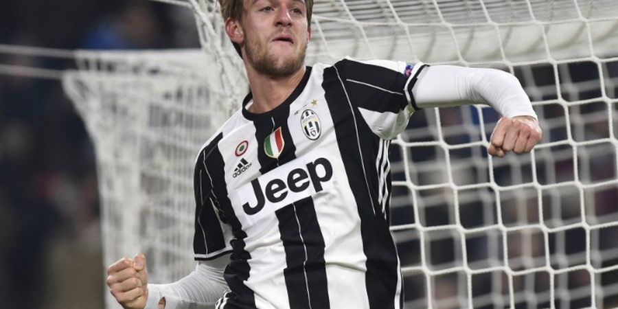 AS Roma Curi-curi Peluang Gaet Bek Terpinggirkan Milik Juventus