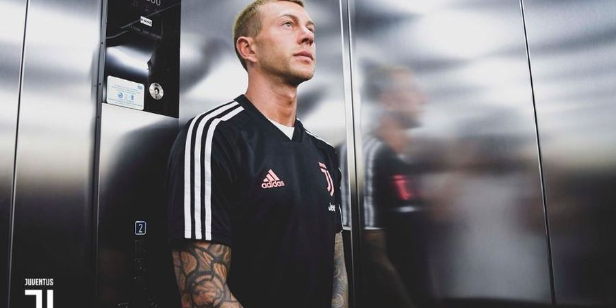 Di Mata Sarri, Bernardeschi adalah Sayap Kanan Juventus, Mengapa?