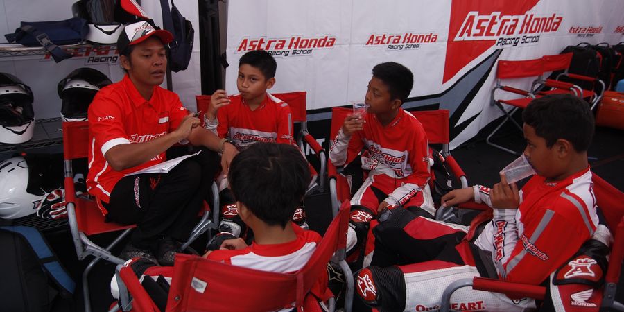 Astra Honda Racing School Bangun Fisik dan Mental Juara Pembalap Muda Indonesia
