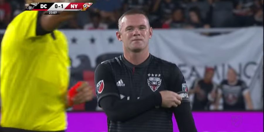 DC United Vs New York RB - Wayne Rooney Dapat Kartu Merah Gara-gara VAR