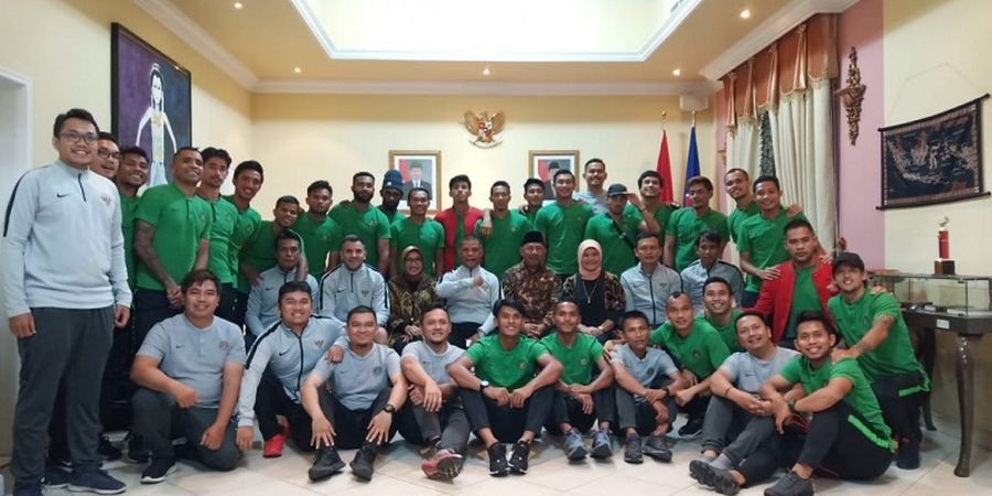 Timnas Indonesia Dijamu Konjen dan Kedubes RI di UEA