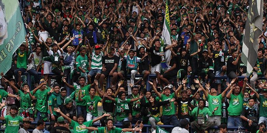 Bonek Gelar Nobar Semifinal Piala Gubernur Jatim 2020 di Surabaya