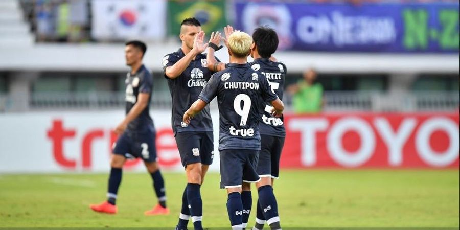 Mantan Klub Comvalius dan Van Dijk Tak Jadi Degradasi ke Liga 2 Thailand