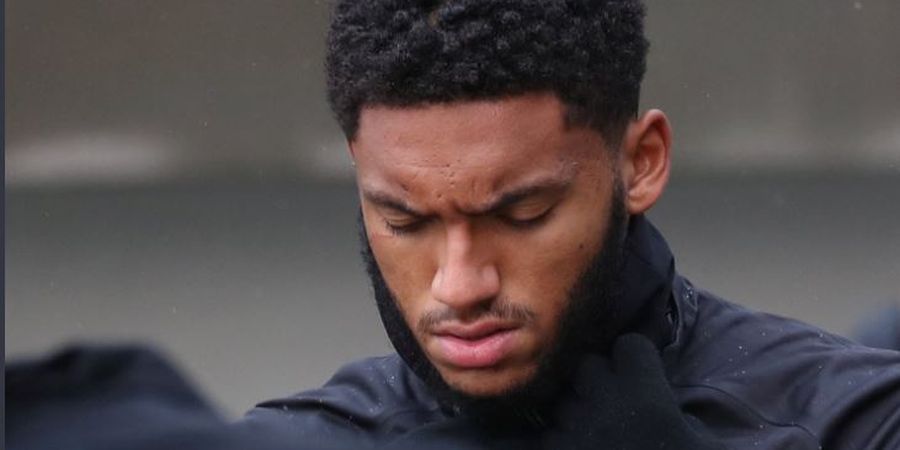 Berkelahi dengan Sterling, Bek Liverpool Latihan dengan Luka di Wajah