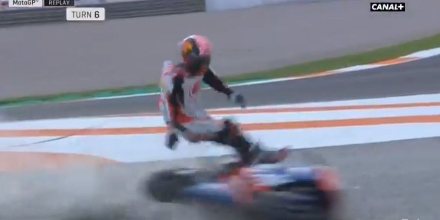 VIDEO - Kecelakaan Horor Johann Zarco di MotoGP Valencia 2019