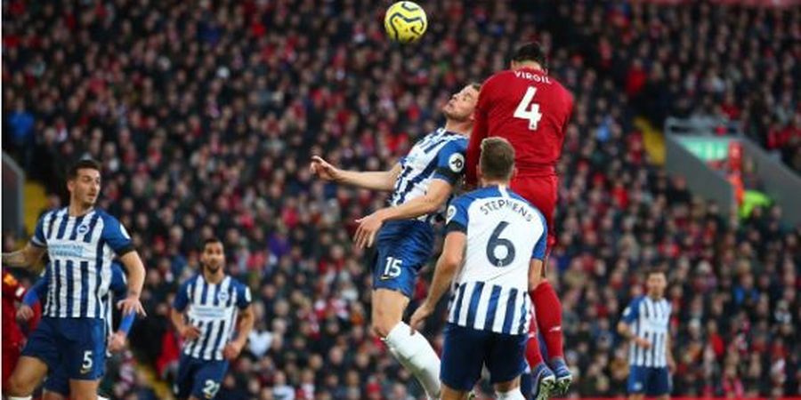Liverpool Vs Brighton - 2 Sundulan Maut Virgil van Dijk Bawa The Reds Unggul
