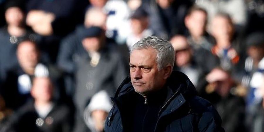 Rindu Sepak Bola Jadi Alasan Mourinho Ingin Liga Inggris Dilanjutkan