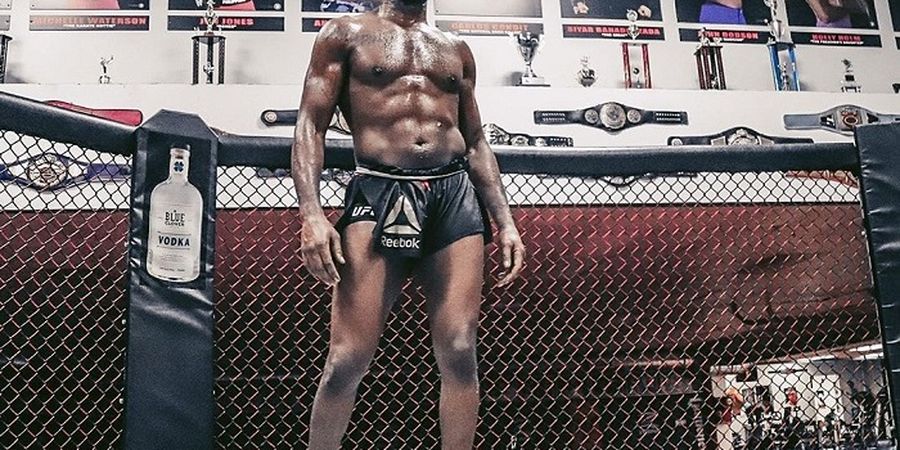 Kekalaham Israel Adesanya - Keok di UFC 259, Israel ...