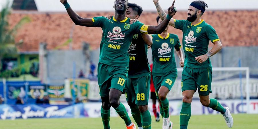 Usir Kebosanan, Kapten Persebaya Ini Latihan di Lapangan Tenis