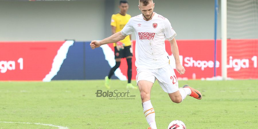 Bek PSM Makassar Bicara ke Media Bosnia Tentang Sepak Bola Indonesia