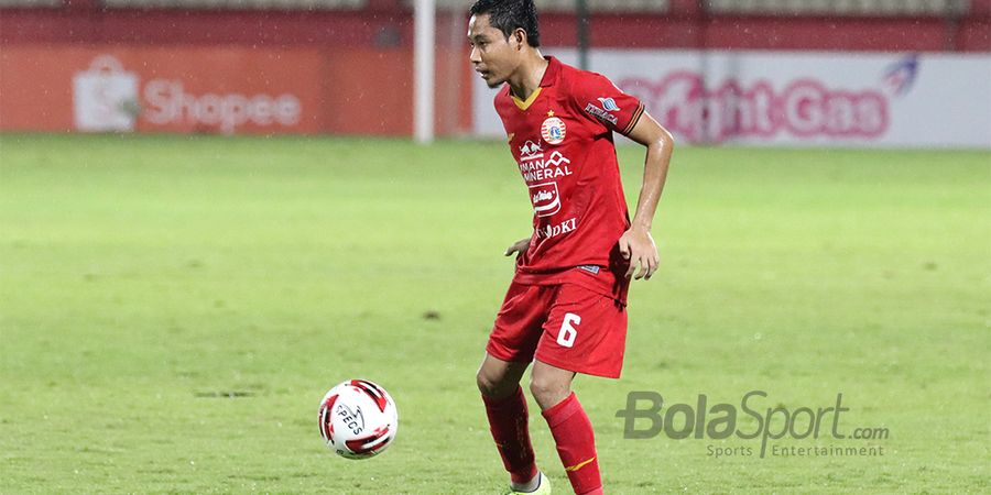 Latihan di Lapangan Dekat Rumah, Evan Dimas Ditemani Pemain Madura United