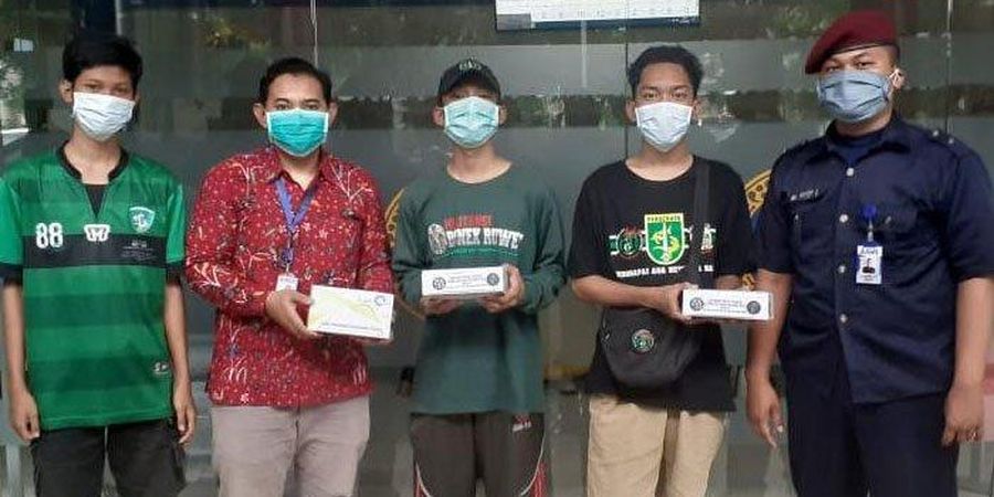 Covid-19, Persebaya Surabaya dan Bonek Terima Donasi 30 Ribu Masker