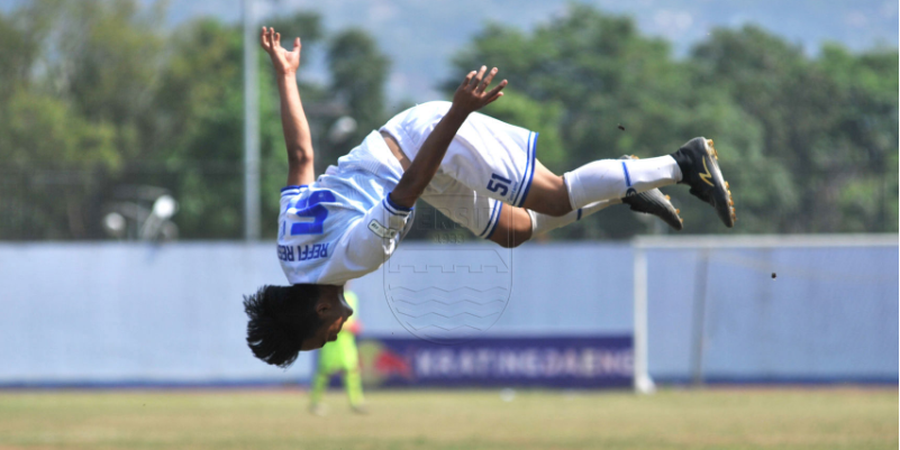 Rindu pada Wander Luiz, Pemain Muda Persib Bandung Lakukan Salto