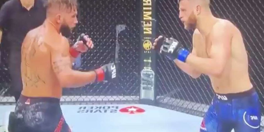 Video Petarung UFC Gilas Lawannya dengan Teknik Brutal          