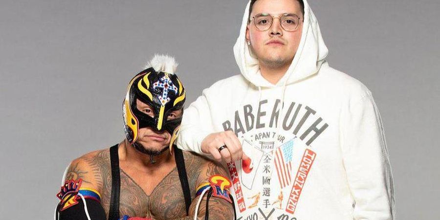 Manfaatkan Sang Anak, WWE Harap Negosiasi dengan Rey Mysterio Lancar