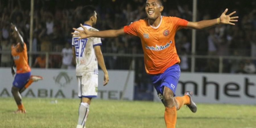 Di Ujung Barat Indonesia, Eks Pemain Persija ini Jadi Relawan COVID-19