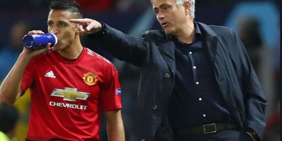 Selalu Jadi Kambing Hitam, Alexis Sanchez Menyesal Pernah Gabung Man United