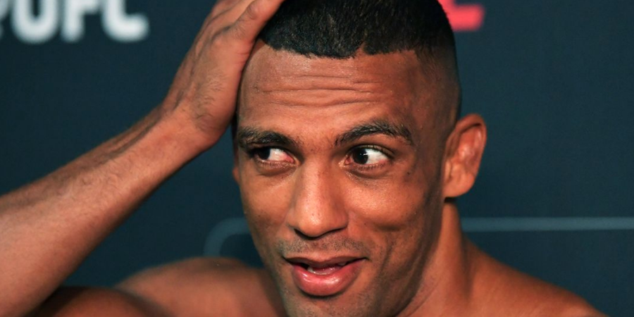 Jelang UFC Fight Island 5 - Momen Haru Edson Barboza Dapatkan Pesan dari Buah Hati