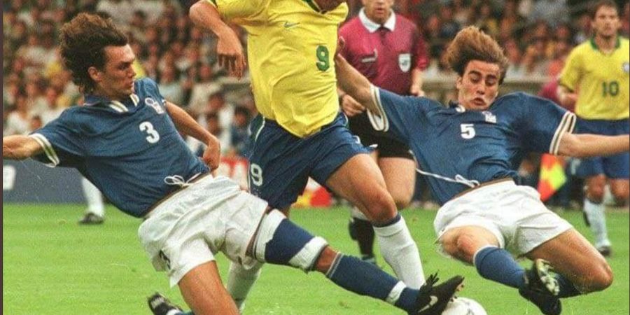 DUEL KLASIK - 8 Juni 1997, Uji Coba Super, Italia dan Brasil Bagi Angka 3-3
