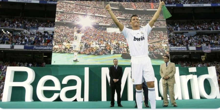 On This Day - Cristiano Ronaldo Tinggalkan Man United, Pecahkan Rekor, dan Disambut Real Madrid