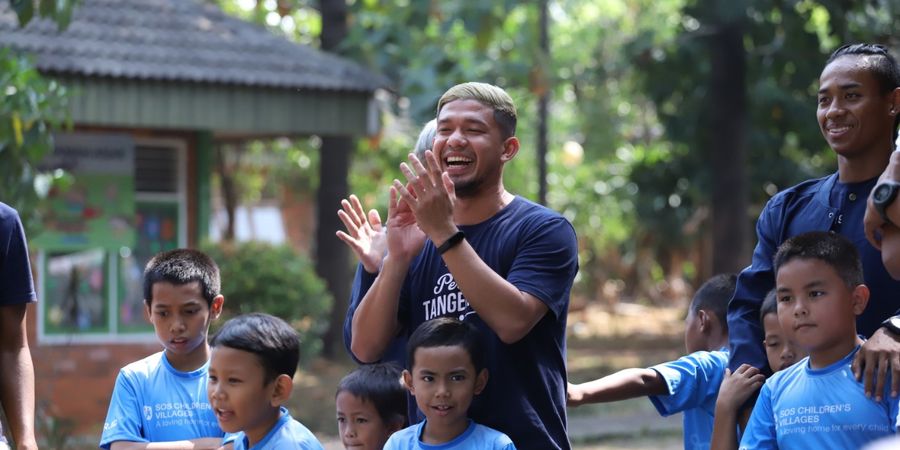 Persita Tangerang Bantu Anak-anak Kehilangan Pengasuh Orang Tua