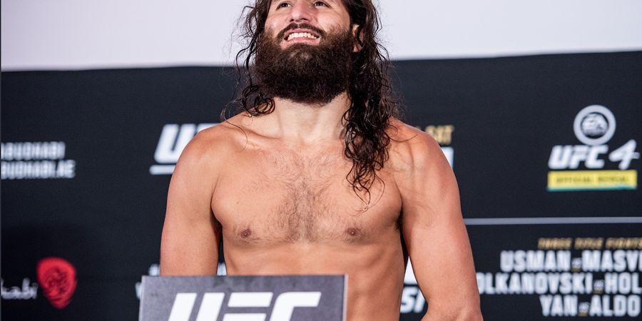 UFC 287 - Bukannya Terlihat Keren, Jorge Masvidal Malah Dirujak Netizen Gara-gara Aksinya di Depan Kamera