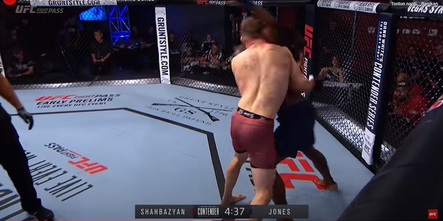 VIDEO - Karena Teknik Gila, Petarung ini Dapat Promosi Bertanding di UFC