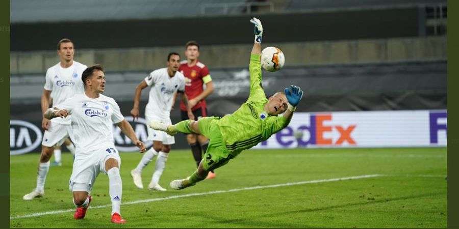 VIDEO - 13 Penyelamatan Karl-Johan Johnsson, Kiper yang Buat Manchester United Kewalahan