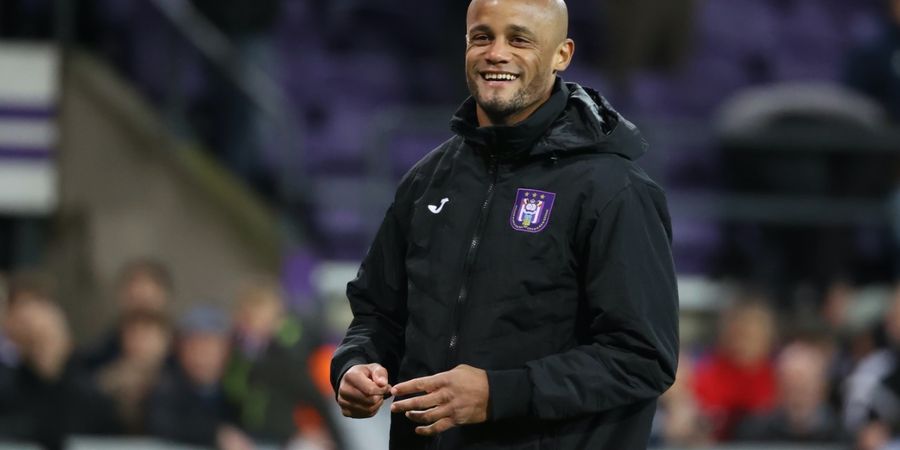 Ditunjuk Pep Guardiola Bakal Calon Penggantinya di Man City, Vincent Kompany Keberatan