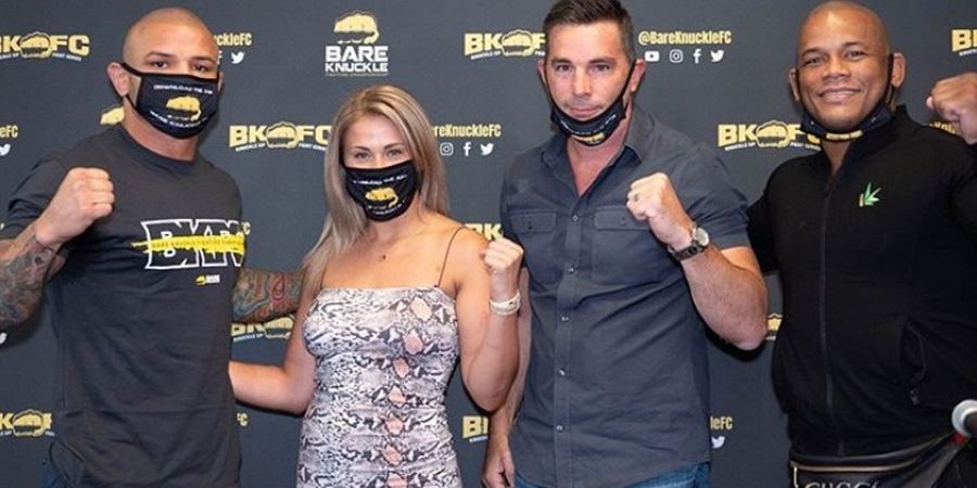 Merasa Tertular COVID-19 dari Suami, Paige VanZant Minta Tolong Penggemar