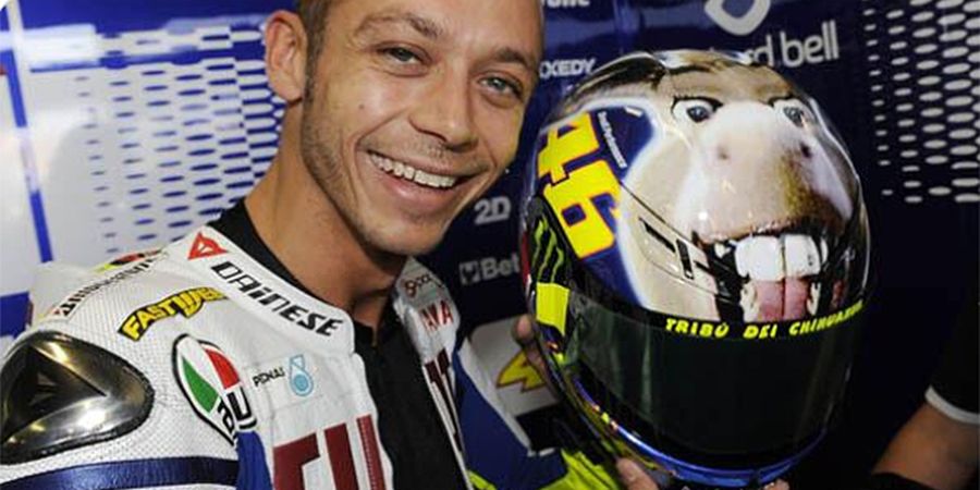 Valentino Rossi dan Helm-helm Edisi Khusus di MotoGP San Marino