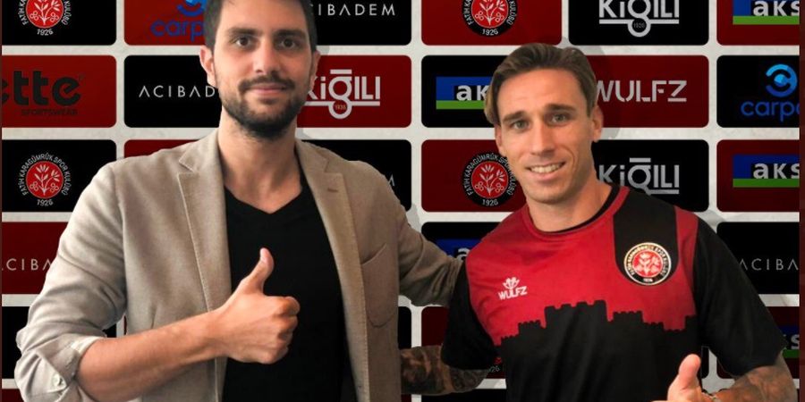 RESMI - Eks Gelandang AC Milan Pindah ke Tim Merah-Hitam Liga Turki
