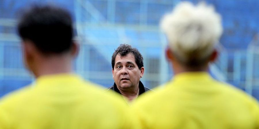 Akui Punya Filosofi Agresif, Pelatih Anyar Arema FC Siapkan Kejutan di Liga 1 2020