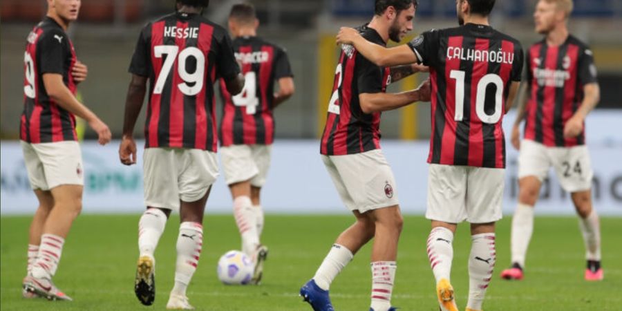 Crotone Vs AC Milan - Momen Stefano Pioli Jaga Laju Kencang I Rossoneri