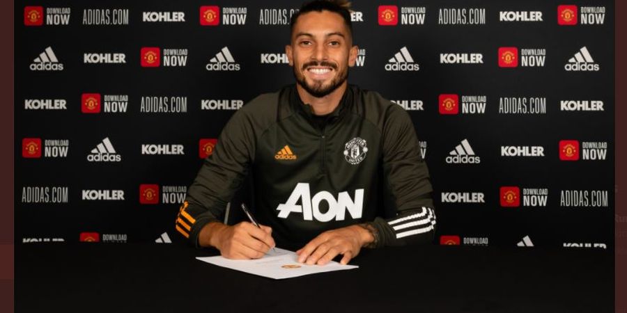 Bakal Jadi Saingan di Man United, Bruno Fernandes Sampaikan Hal Ini ke Alex Telles