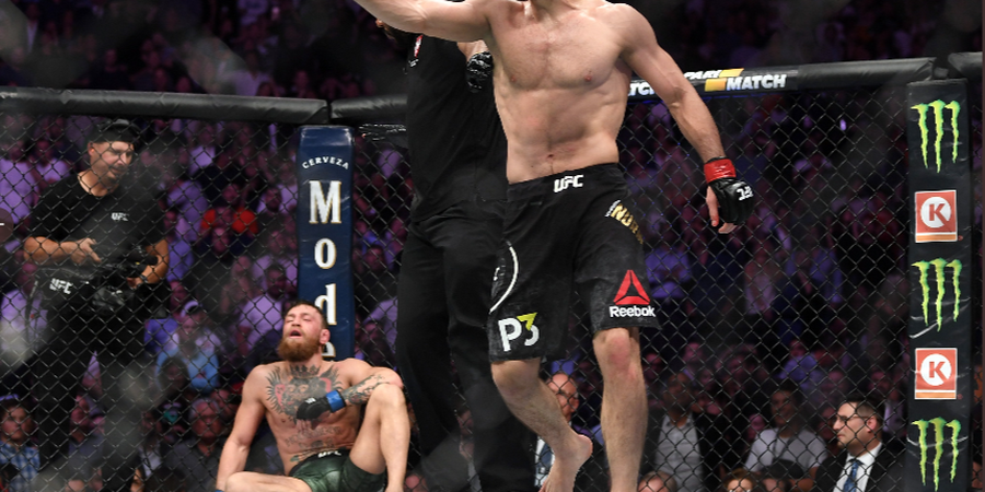 Khabib Nurmagomedov Rayakan Dua Tahun Permalukan Conor McGregor di UFC