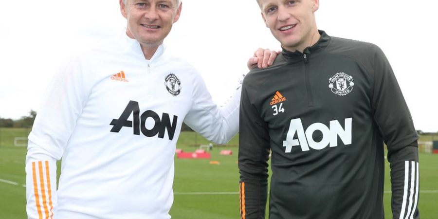 Solskjaer: Van de Beek Tinggal Tunggu Waktu untuk Bersinar di Man United