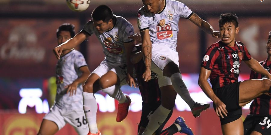 Live Match Pekan Ke-13 Liga Thailand - Aksi Peringkat 2 Chiangrai United