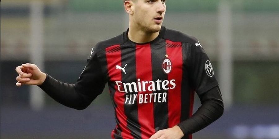 Mundur Teratur, AC Milan Tak Lagi Berniat Permanenkan Bek Pinjaman Man United