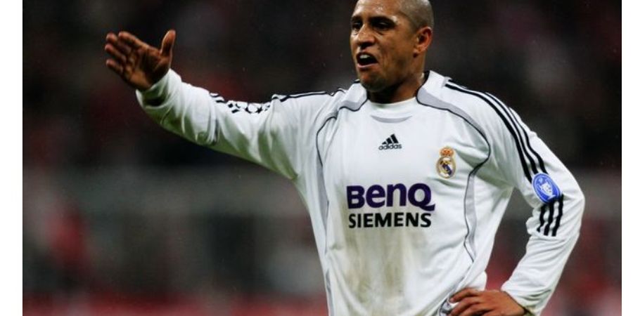 Roberto Carlos Ungkap Dirinya Pernah Nyaris Gabung dengan Chelsea  