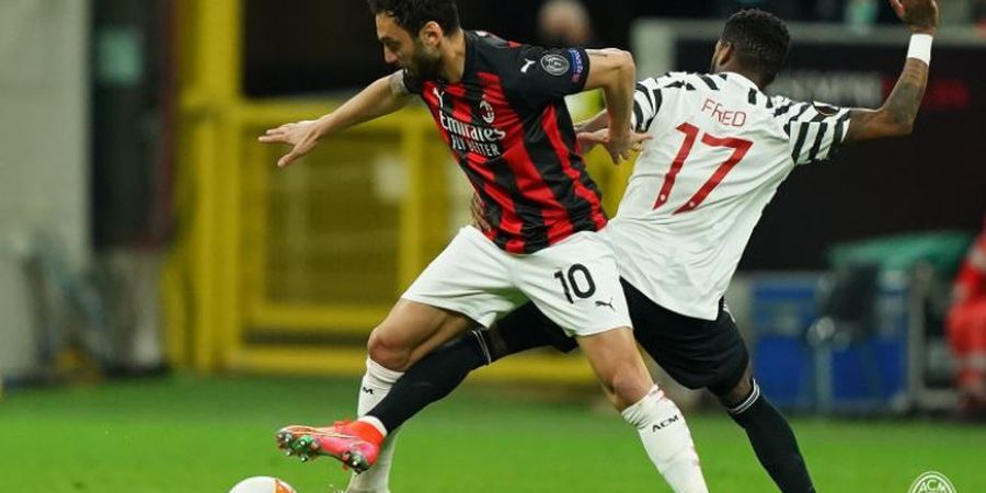 Bruno Fernandes Bikin Blunder Berbahaya, AC Milan dan Man United Sama Kuat di Babak I