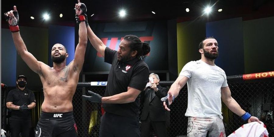 Hasil UFC Vegas 22 - Tak Pakai Nyanyi Terpesona, Pak Polisi Lumat Jagoan Tak Terkalahkan