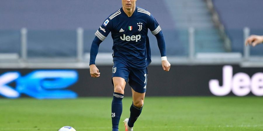 Pilih Bertahan di Juventus, Cristiano Ronaldo Ikuti Jejak Lionel Messi