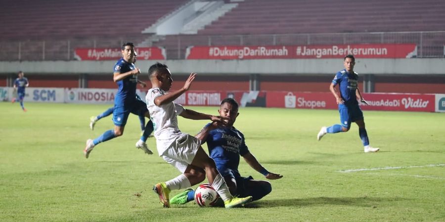 Kalahkan PSS Sleman dan Satu Kaki di Final, Pelatih Persib Angkat Bicara