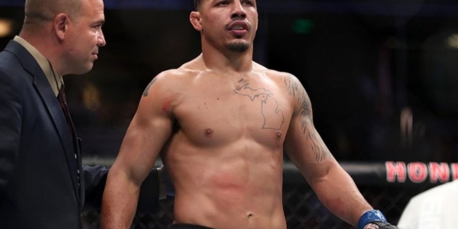 UFC Vegas 24 - Jagoan UFC Konfirmasi Cedera Hanya karena Didorong