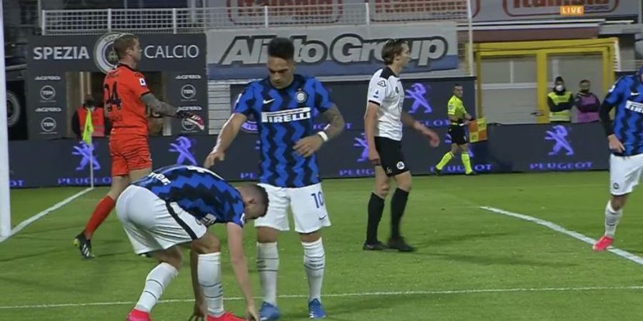 Ivan Perisic Kontrol Bola Pakai Kemaluan sebelum Cetak Gol Penting untuk Inter Milan