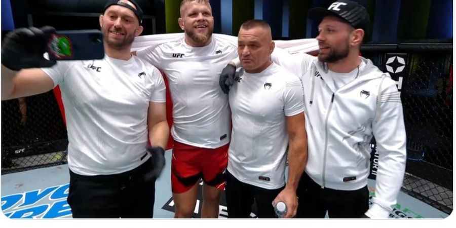 Hasil UFC Vegas 28 - Dagu bak Beton, Marcin Tybura Habisi Walt Harris di Ronde 1