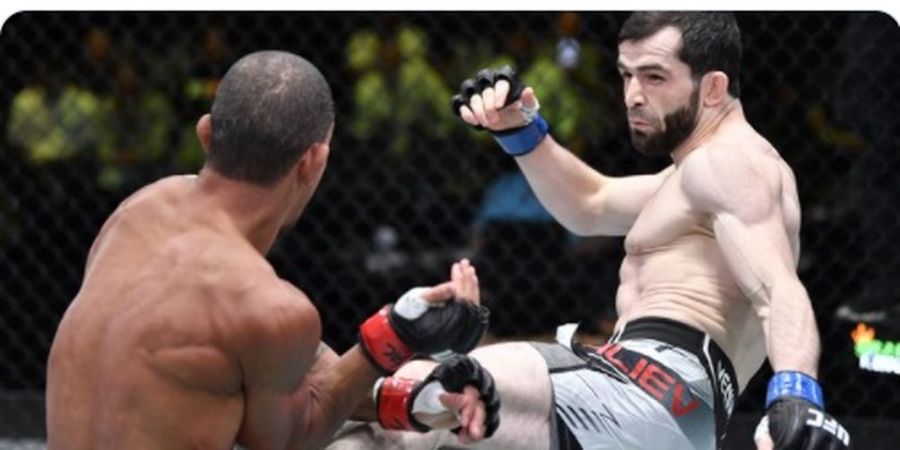 Hasil UFC Vegas 30 - Nyaris KO, Jagoan Dagestan Masih Bisa Menang